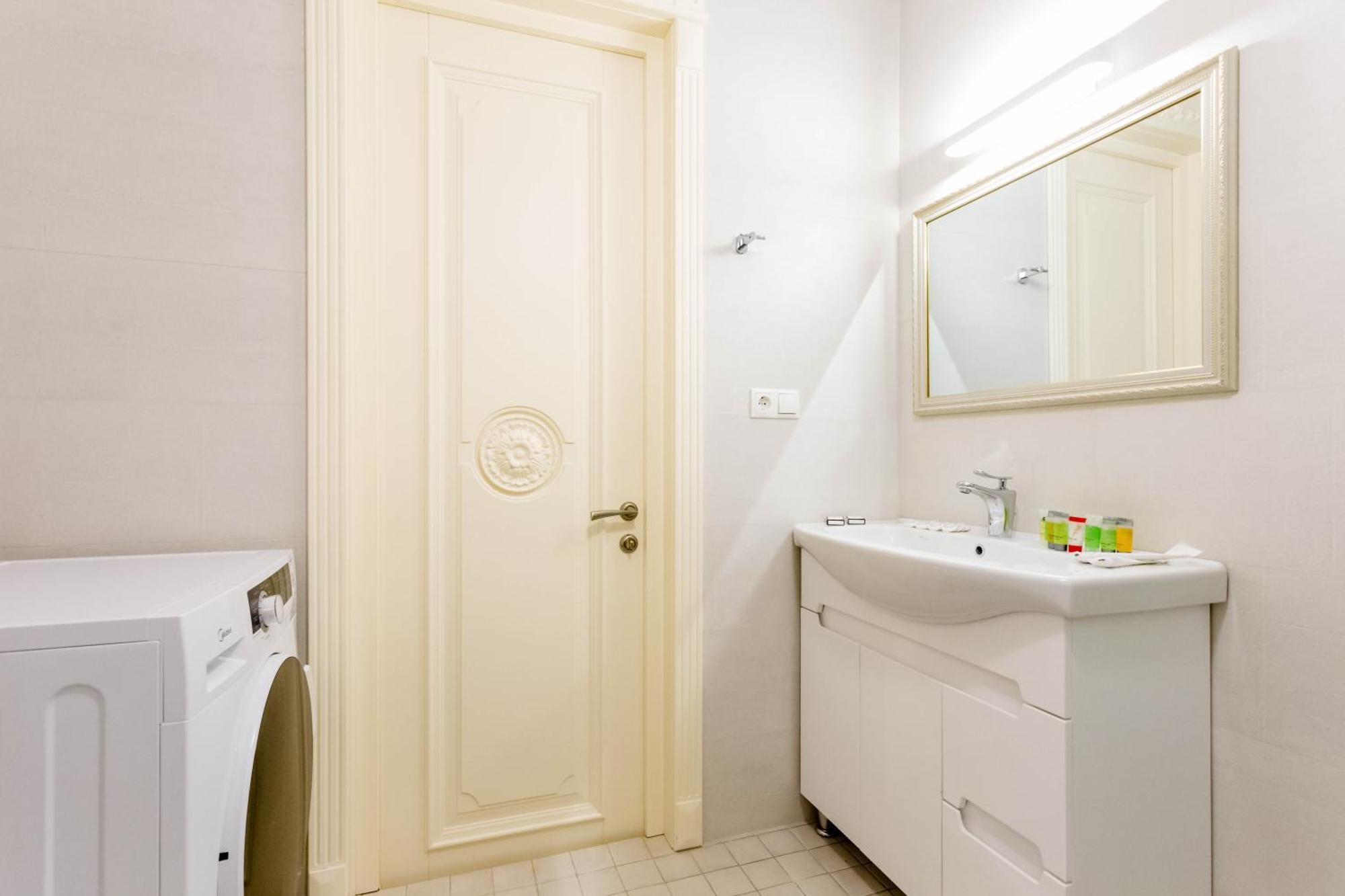 טביליסי City Luxury Apartment L מראה חיצוני תמונה